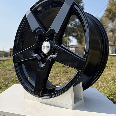 Токен (КС1127) 6.500xR17 5x114.3 DIA66.6 ET37 BK