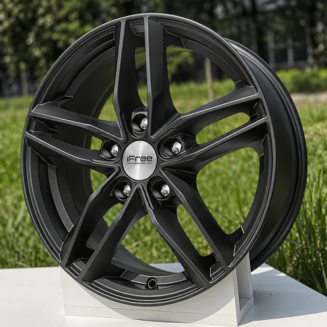 Moskva (КС689) 6.500xR16 5x108 DIA67.1 ET43 BKM