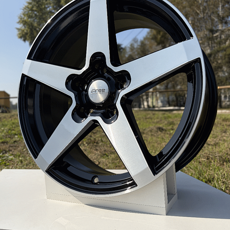 Токен (КС1127) 6.500xR17 5x112 DIA57.1 ET37 Блэк Джек