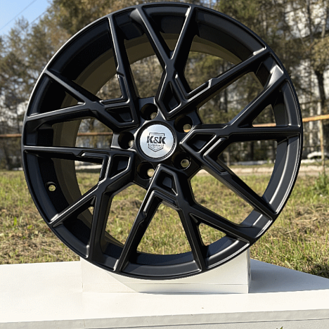 Вудроф (КС1044) 7.000xR18 5x114.3 DIA67.1 ET45 Мэт