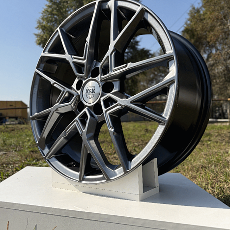 Вудроф (КС1044) 7.000xR18 5x114.3 DIA60.1 ET45 дарк платинум Вудроф (КС1044) 7.000xR18 5x114.3 DIA60.1 ET45 дарк платинум