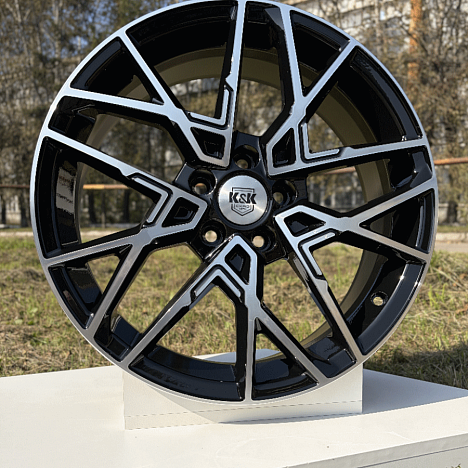 Вудроф (КС1044) 7.000xR18 5x114.3 DIA67.1 ET33 алмаз черный Вудроф (КС1044) 7.000xR18 5x114.3 DIA67.1 ET33 алмаз черный